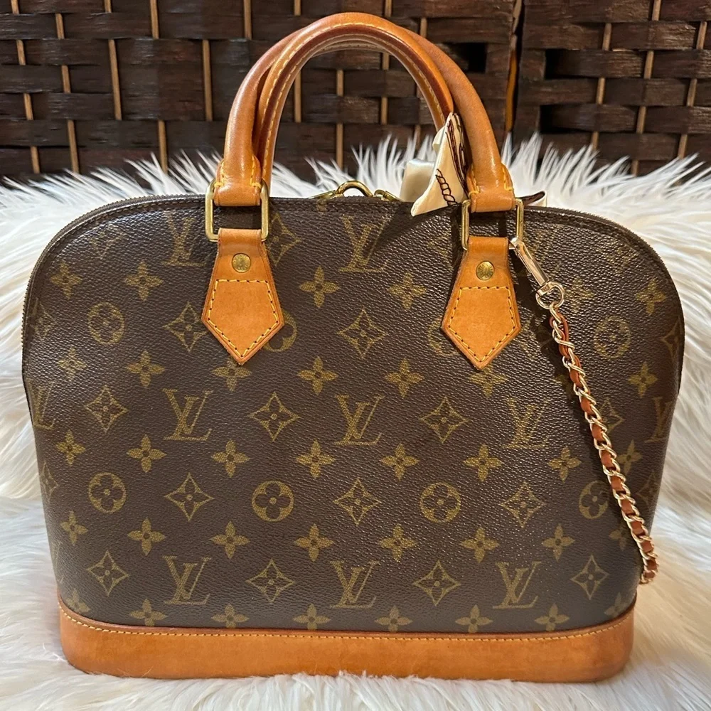 Louis Vuitton Alma PM Monogram Handbag 👜 ~ Gorgeous 2003 Luxury Bag  ~ VGUC
